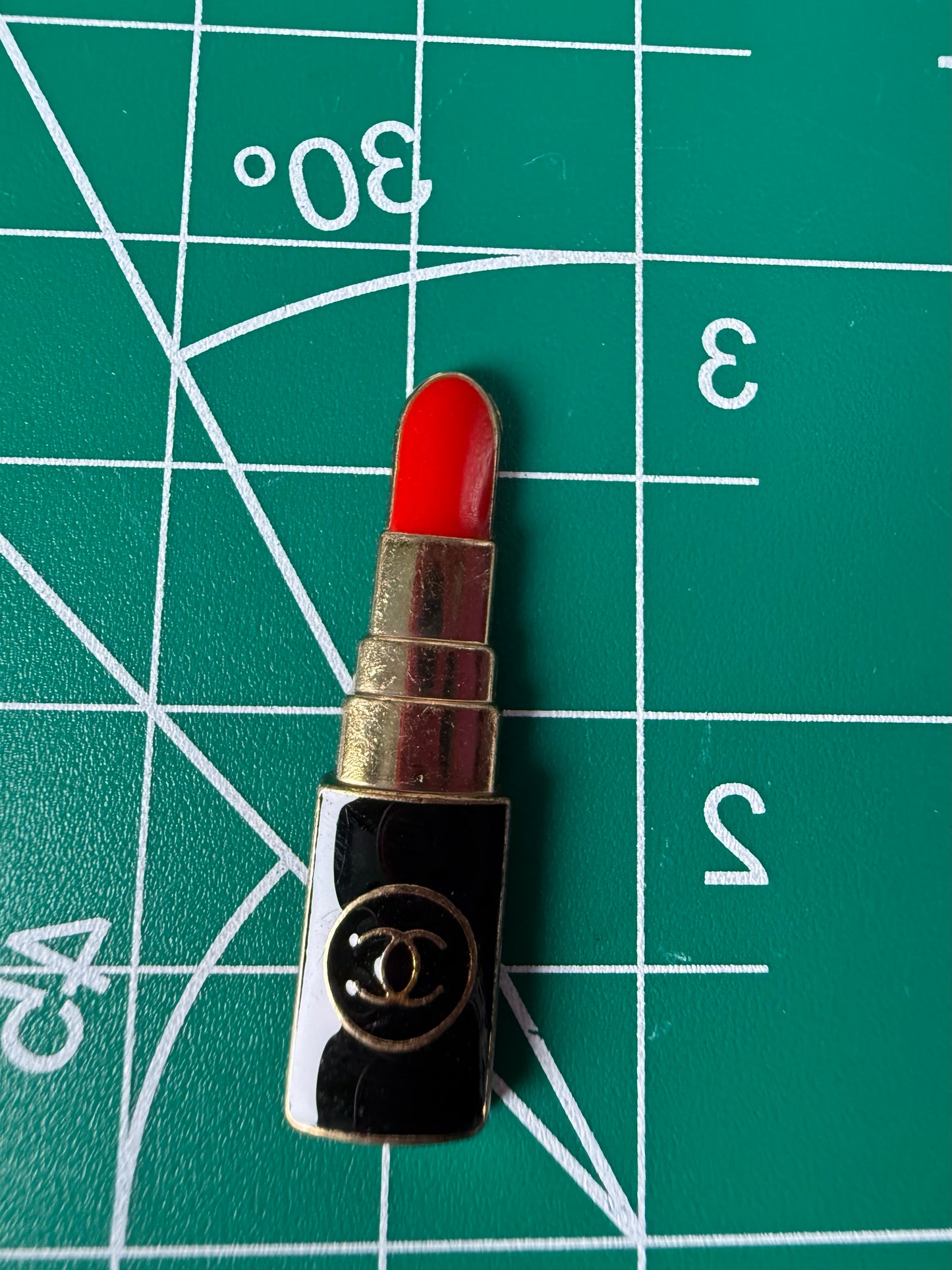 Luxury flat back designer charms