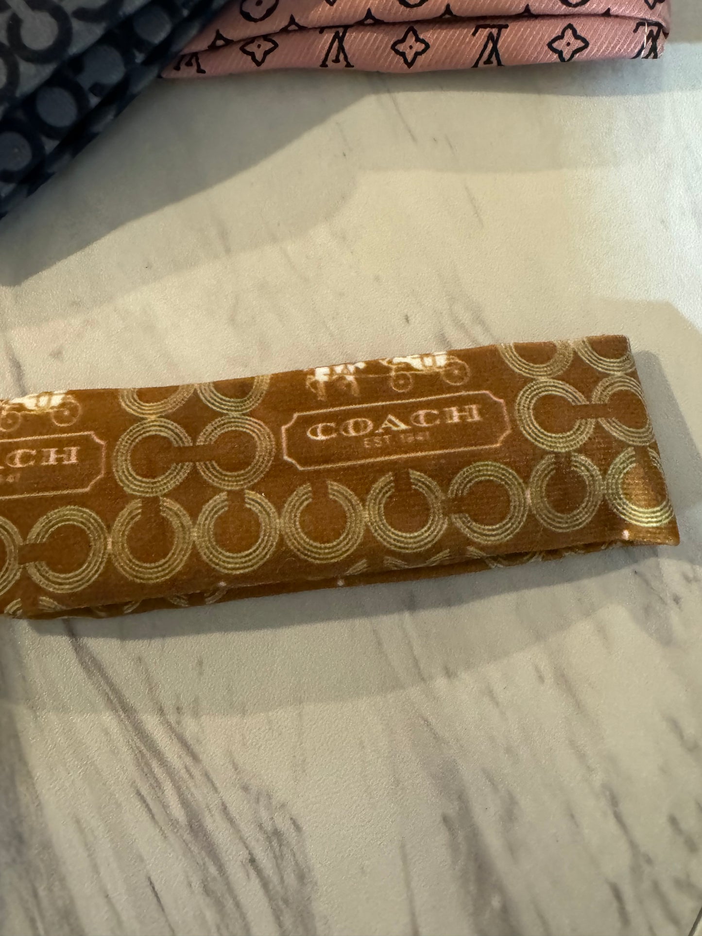 Luxury C straps