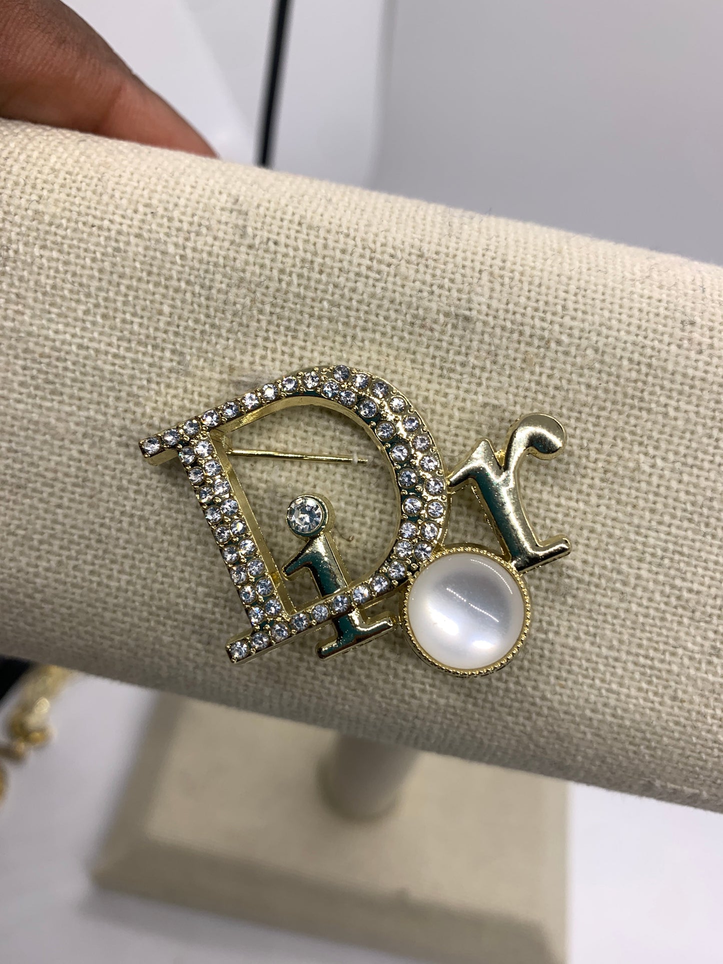 Designer brooches Luxury