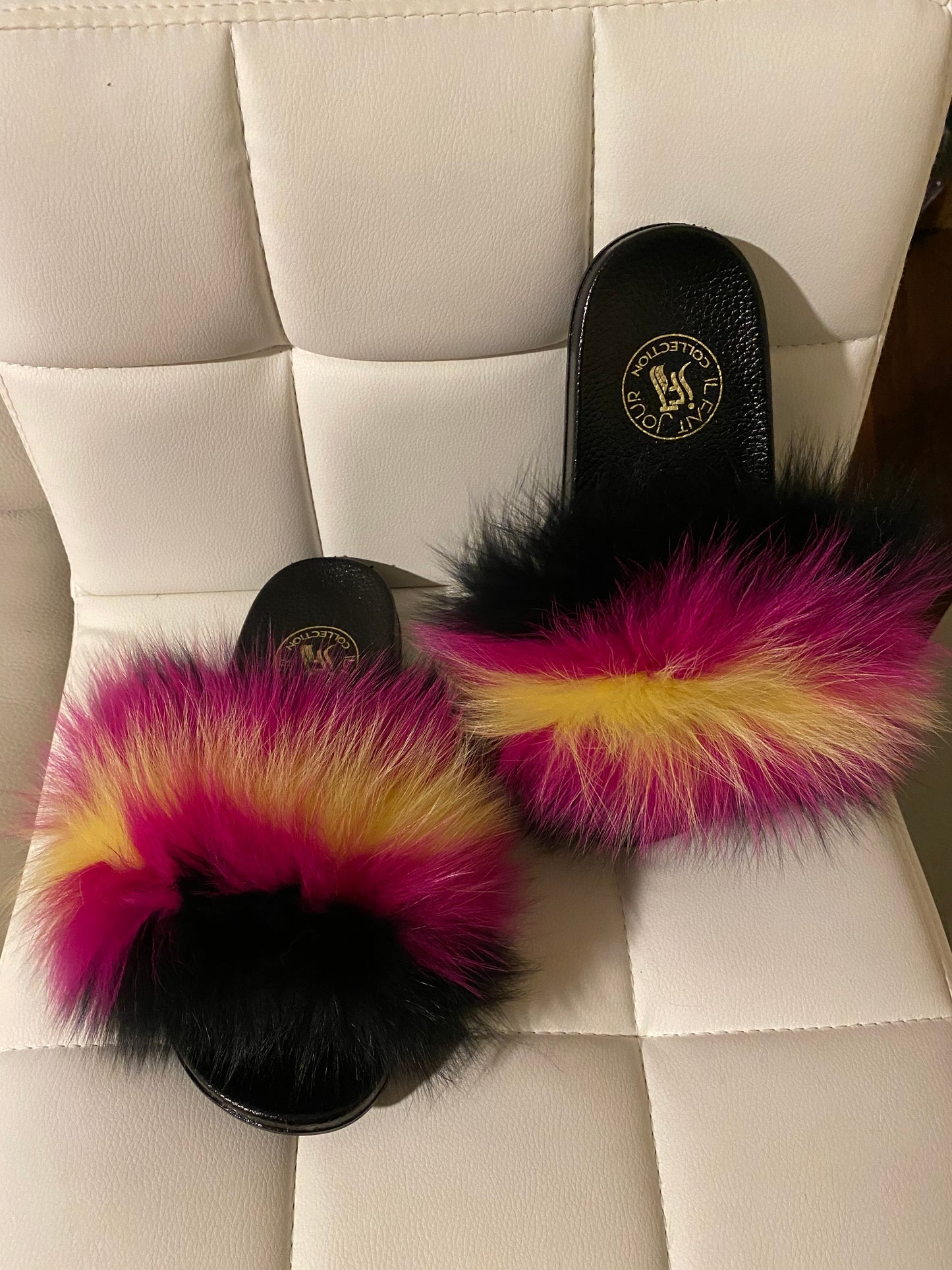 Slide Color random Final Sale