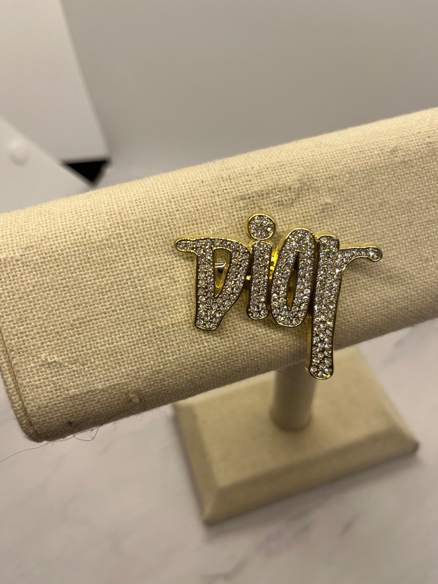 Designer brooches Luxury