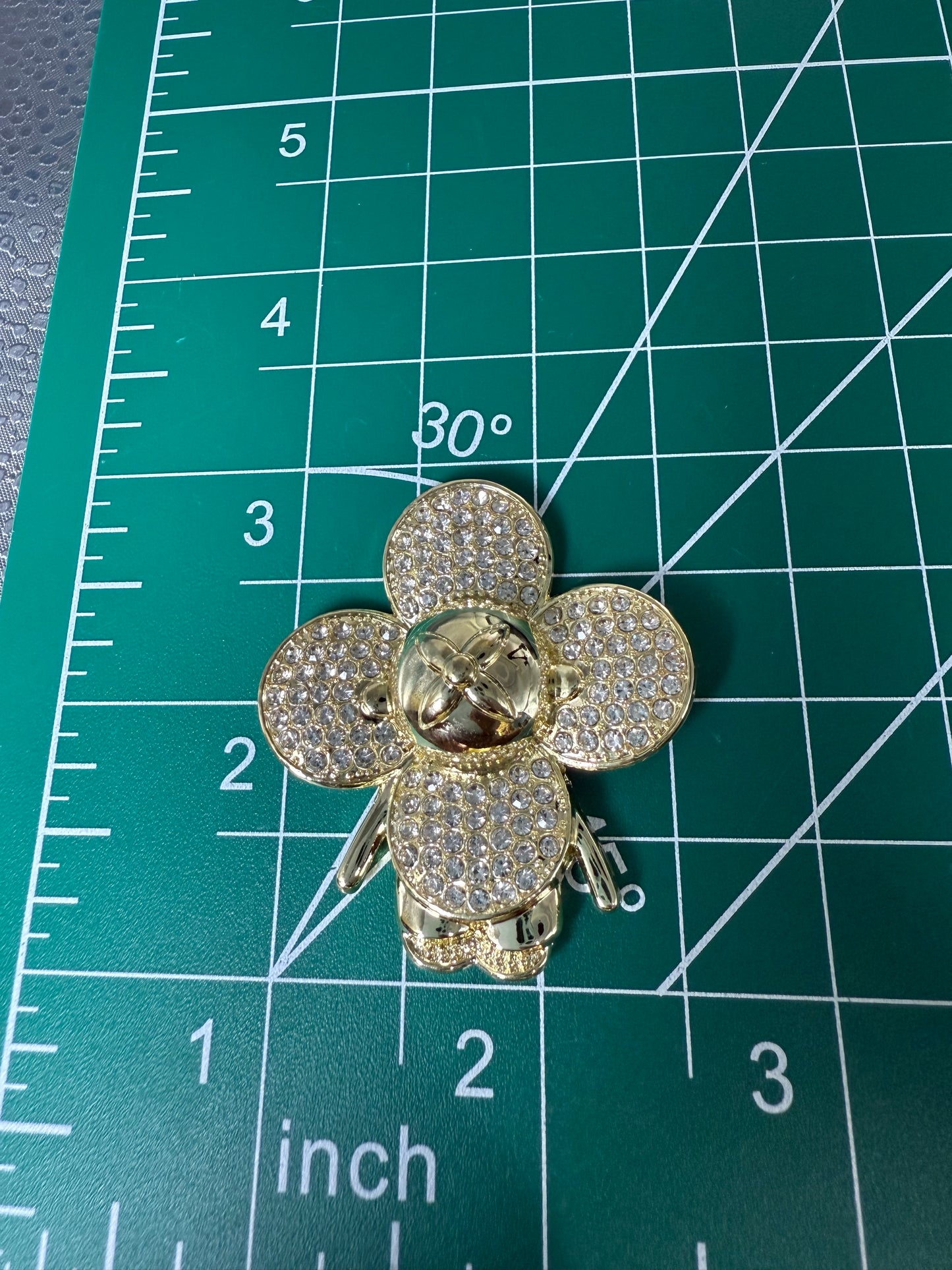 Luxury flat back charms