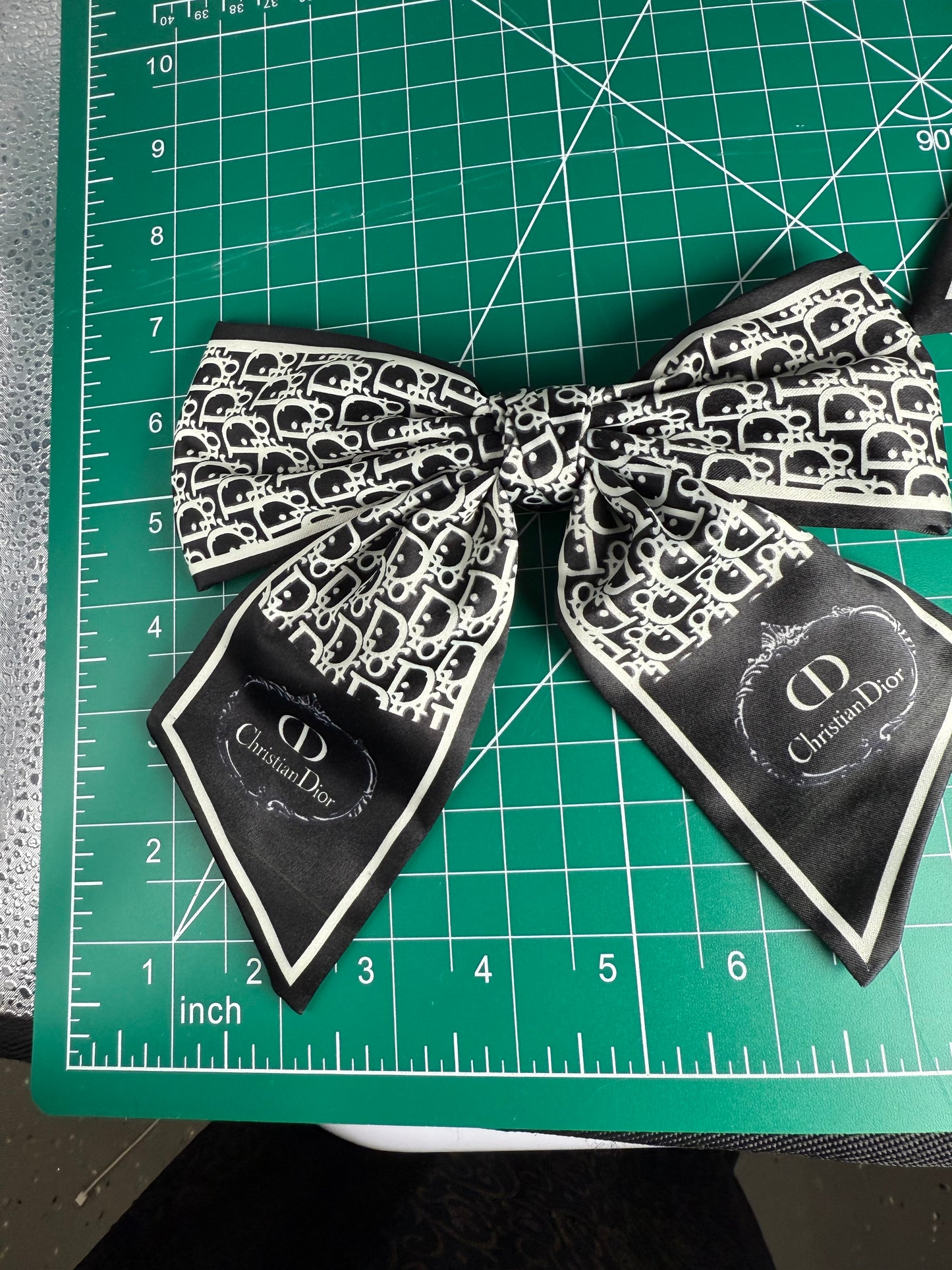 Luxury Brooch Bow