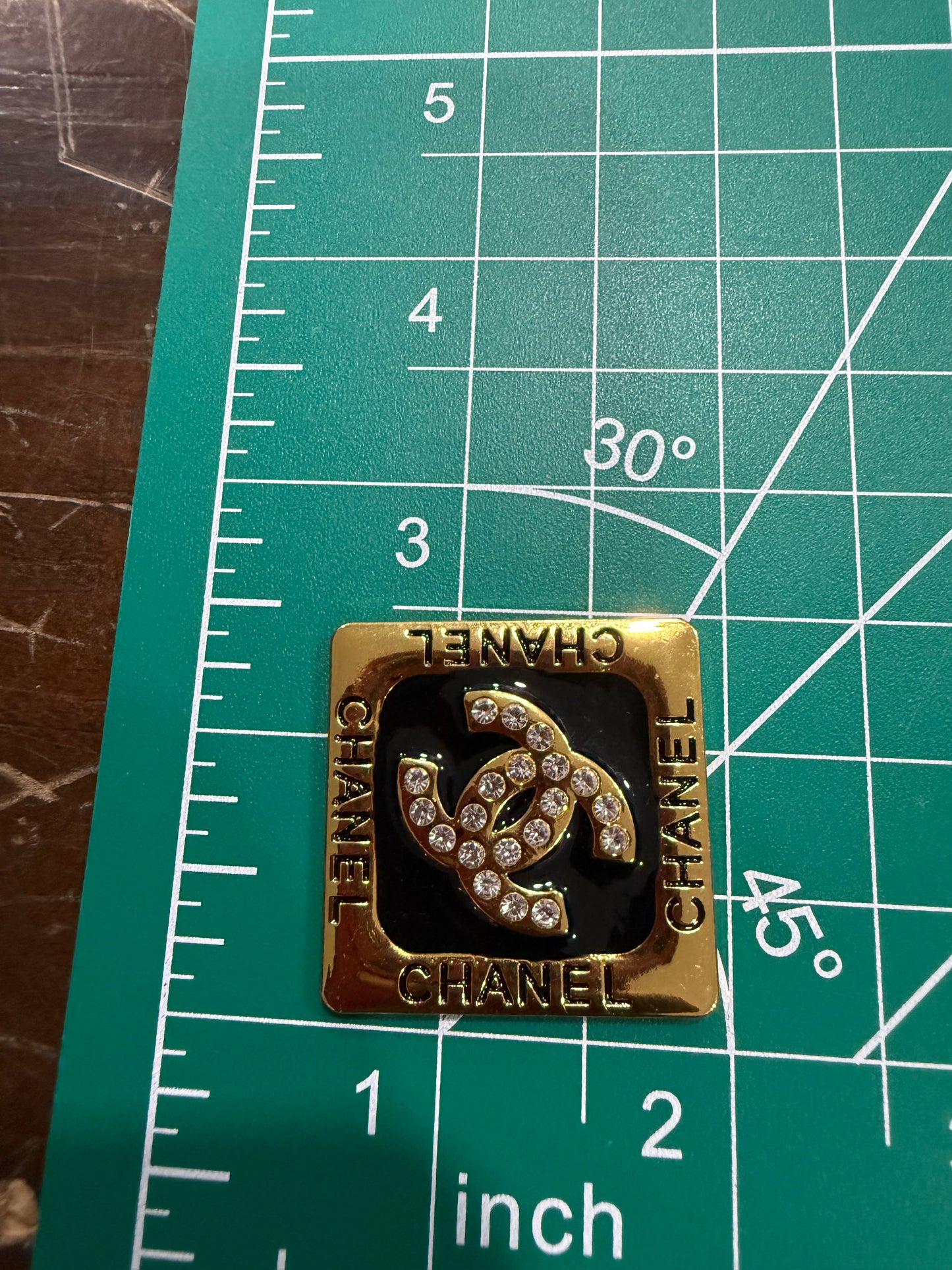 Luxury flat back charms c and Pra