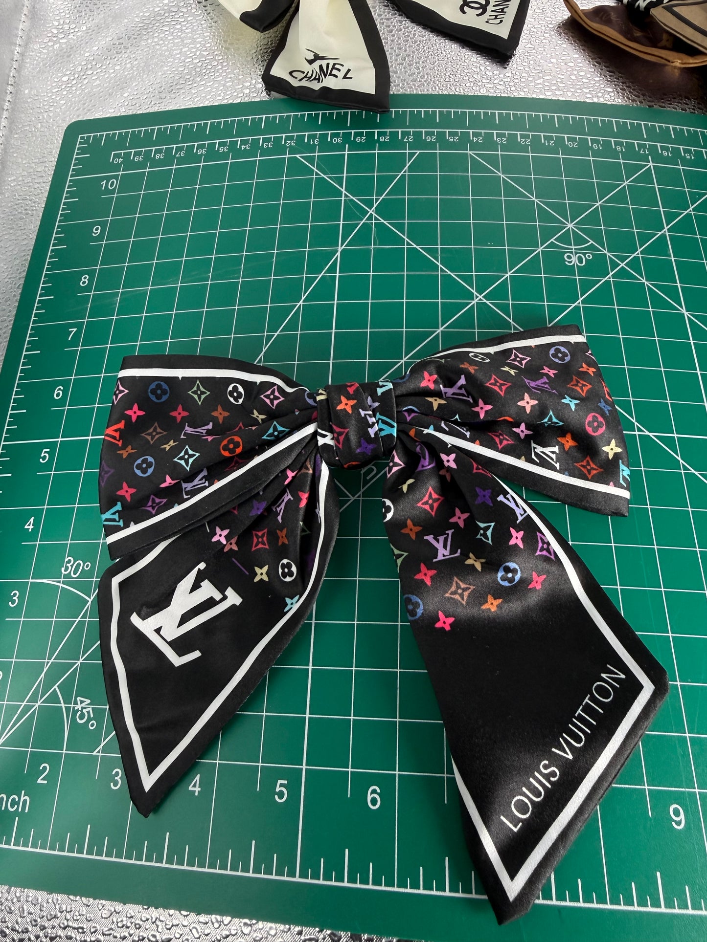 Luxury Brooch Bow