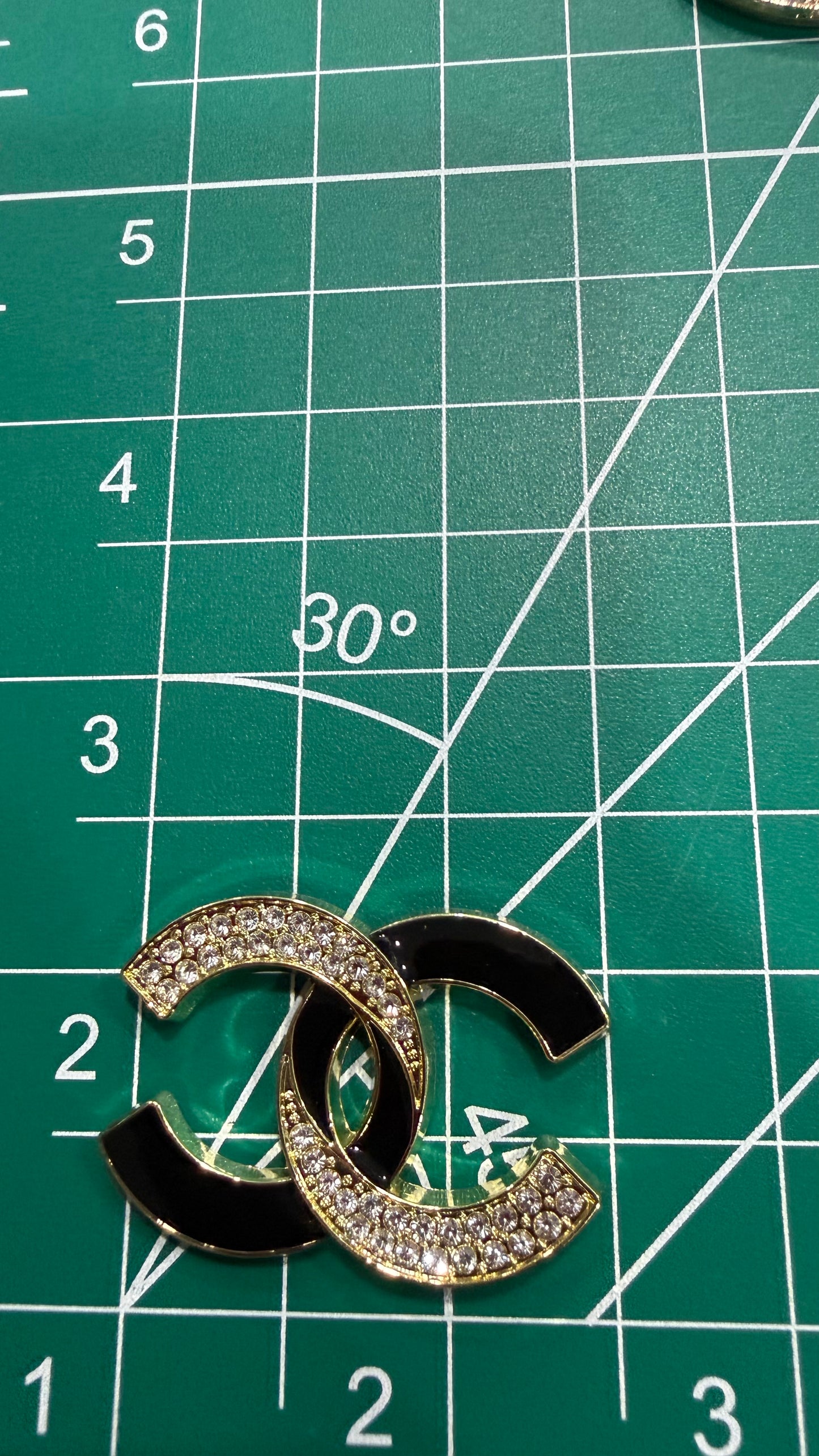 Luxury flat back charms
