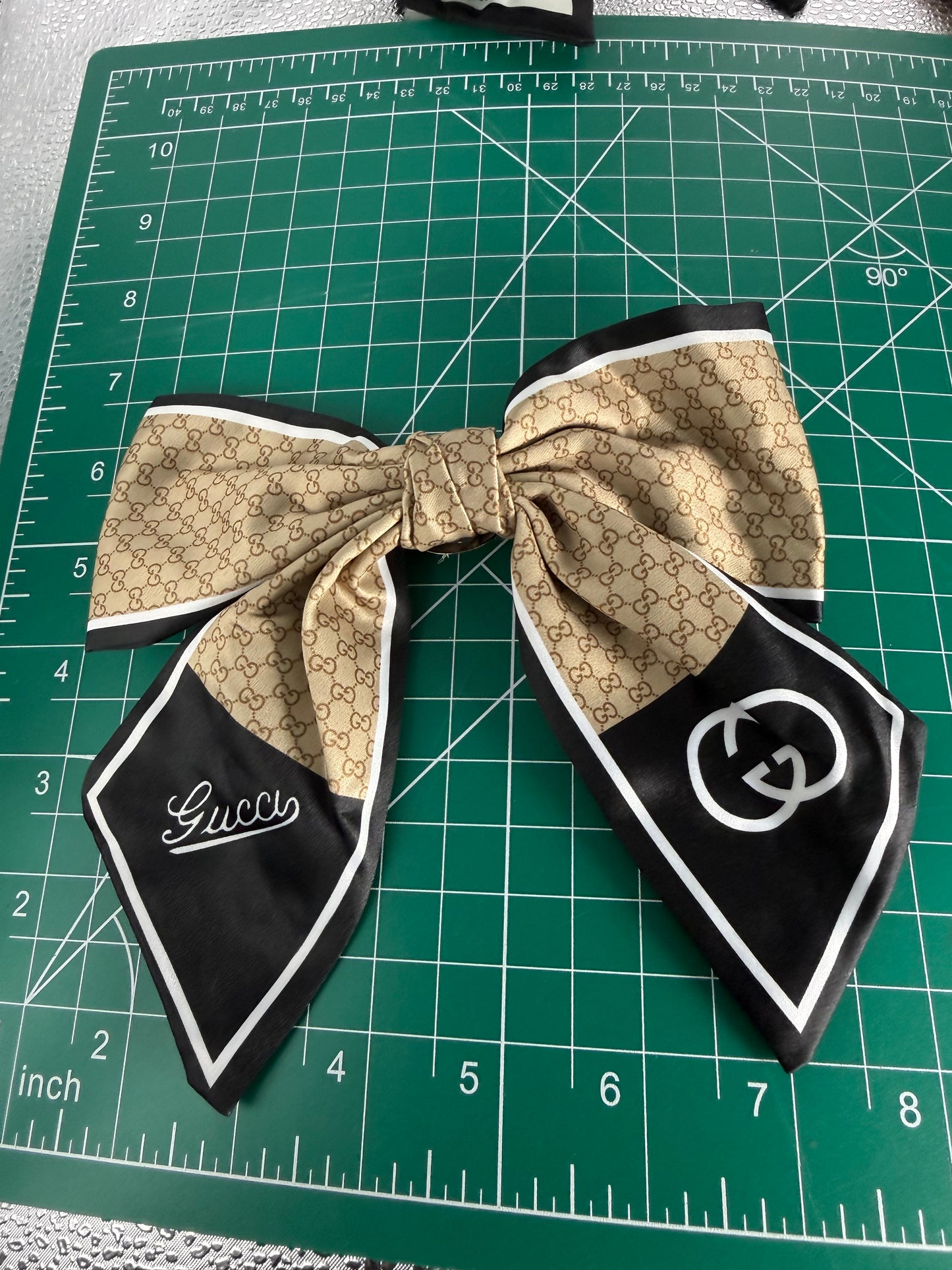 Luxury Brooch Bow