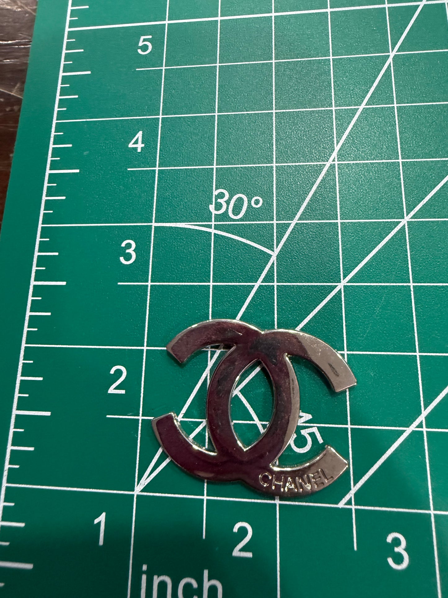 Luxury flat back charms C 3
