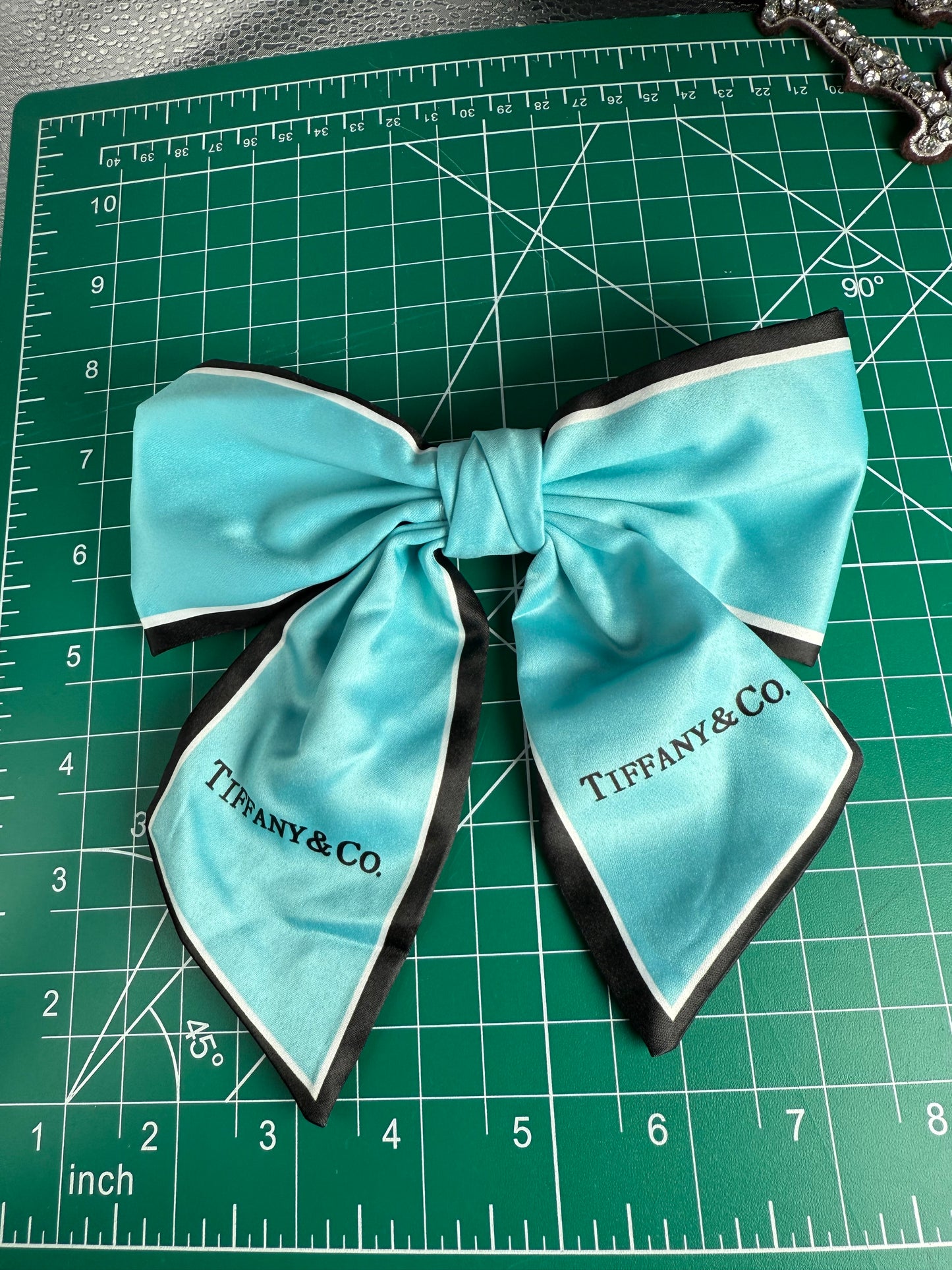 Luxury Brooch Bow