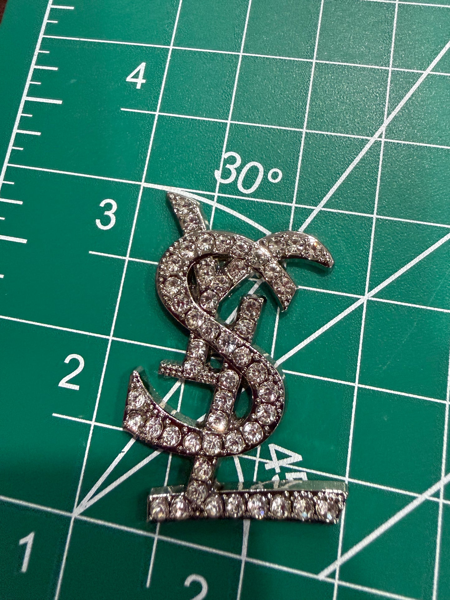 Luxury flat back charms Dio