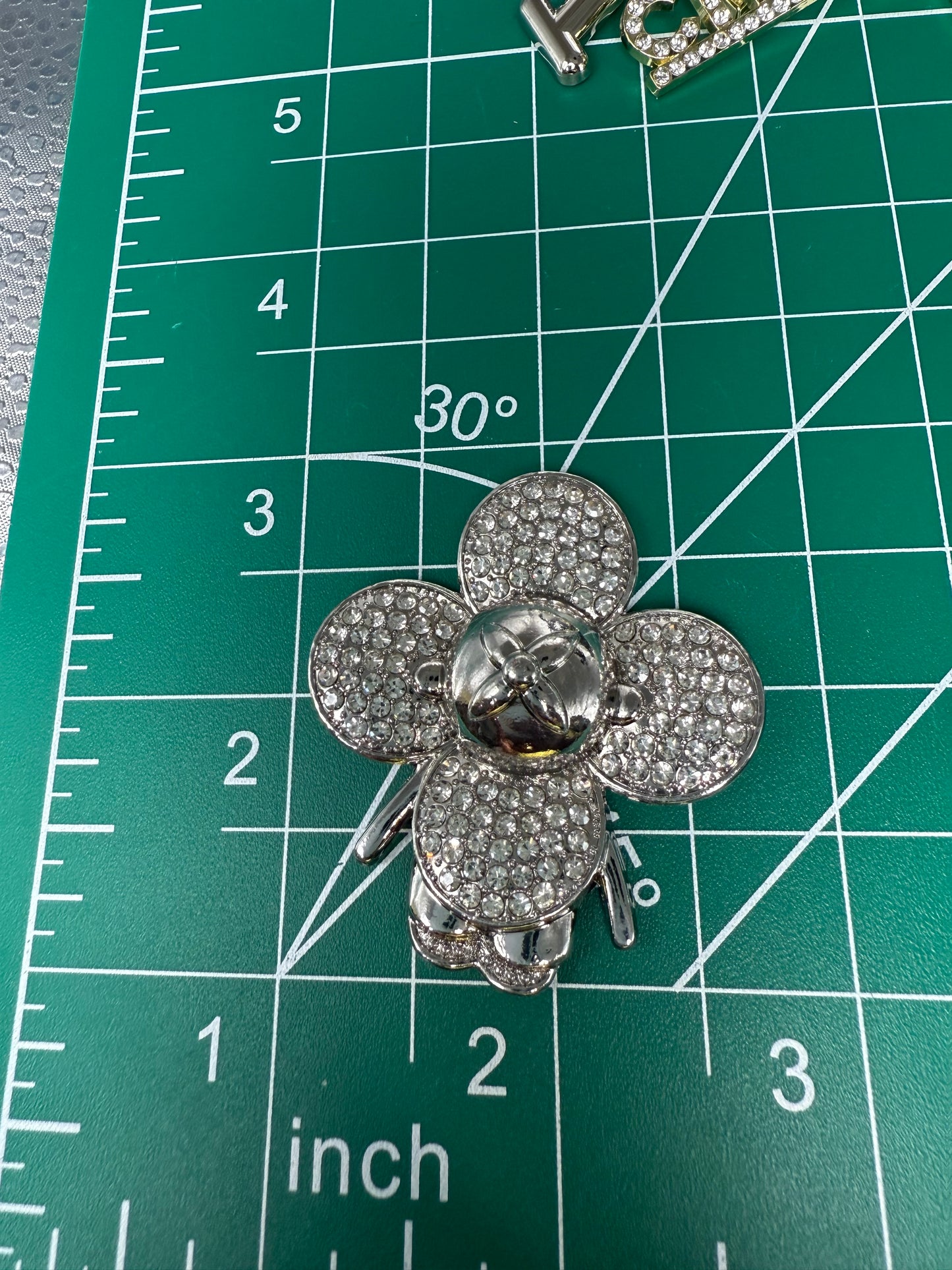 Luxury flat back charms