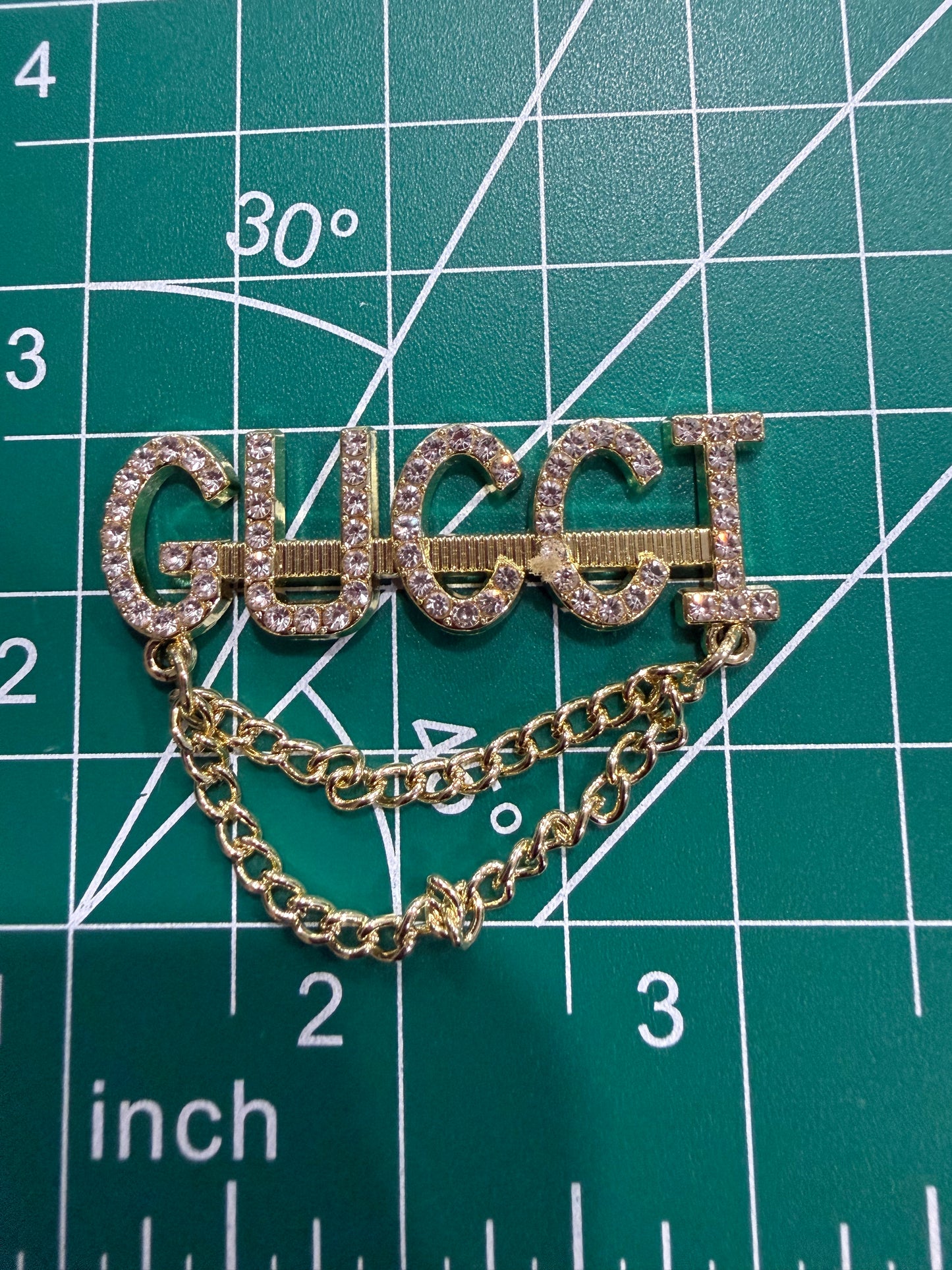 Luxury flat back charms Gu