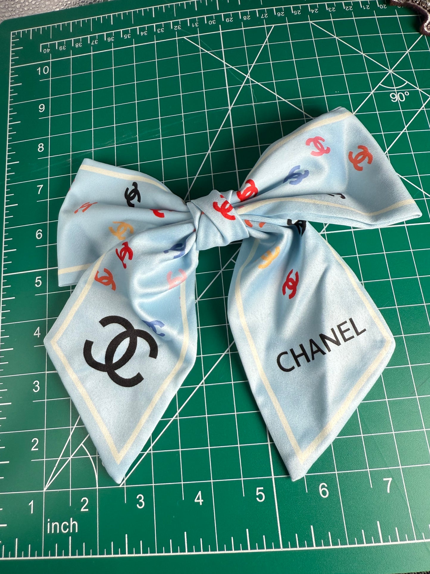 Luxury Brooch Bow