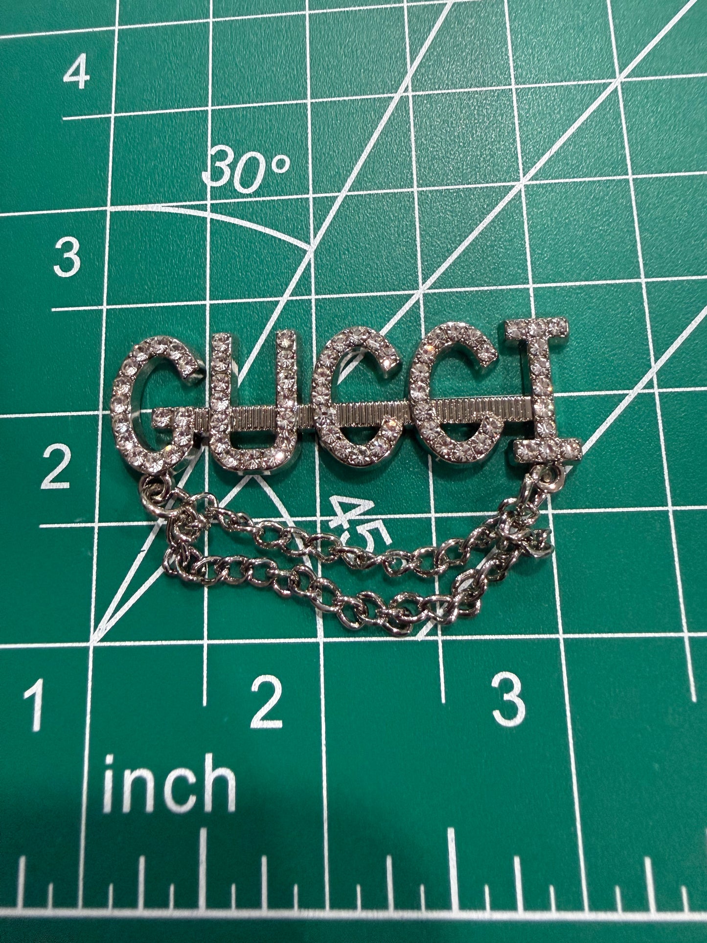 Luxury flat back charms Gu