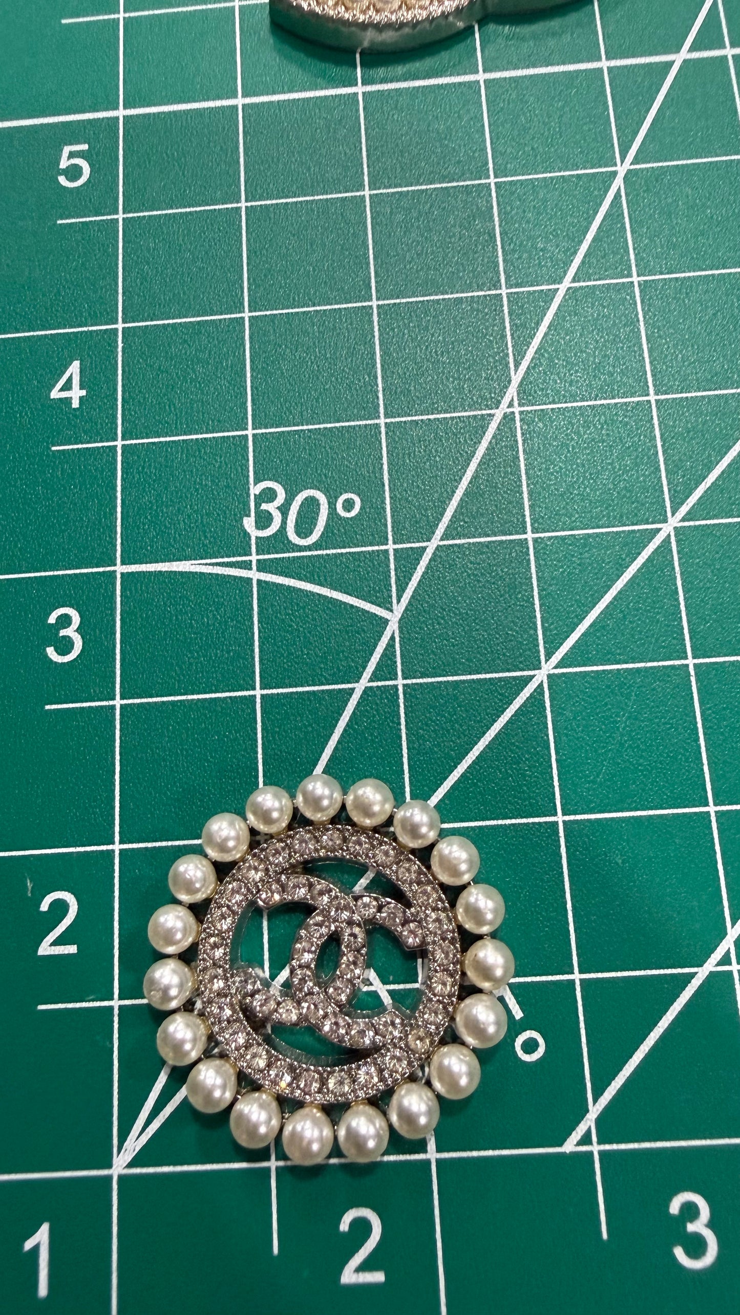 Luxury flat back charms