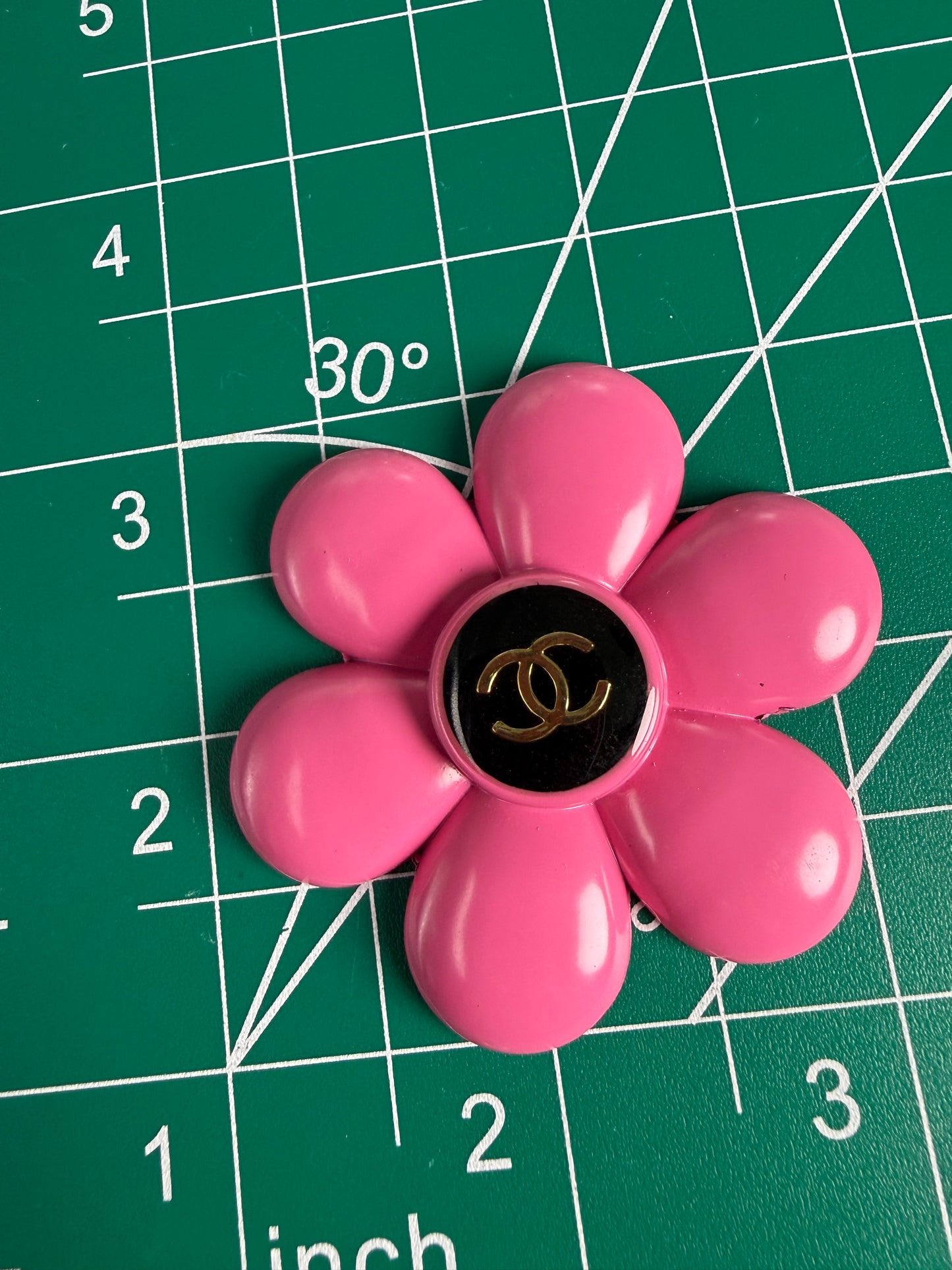 Luxury flat back designer charms