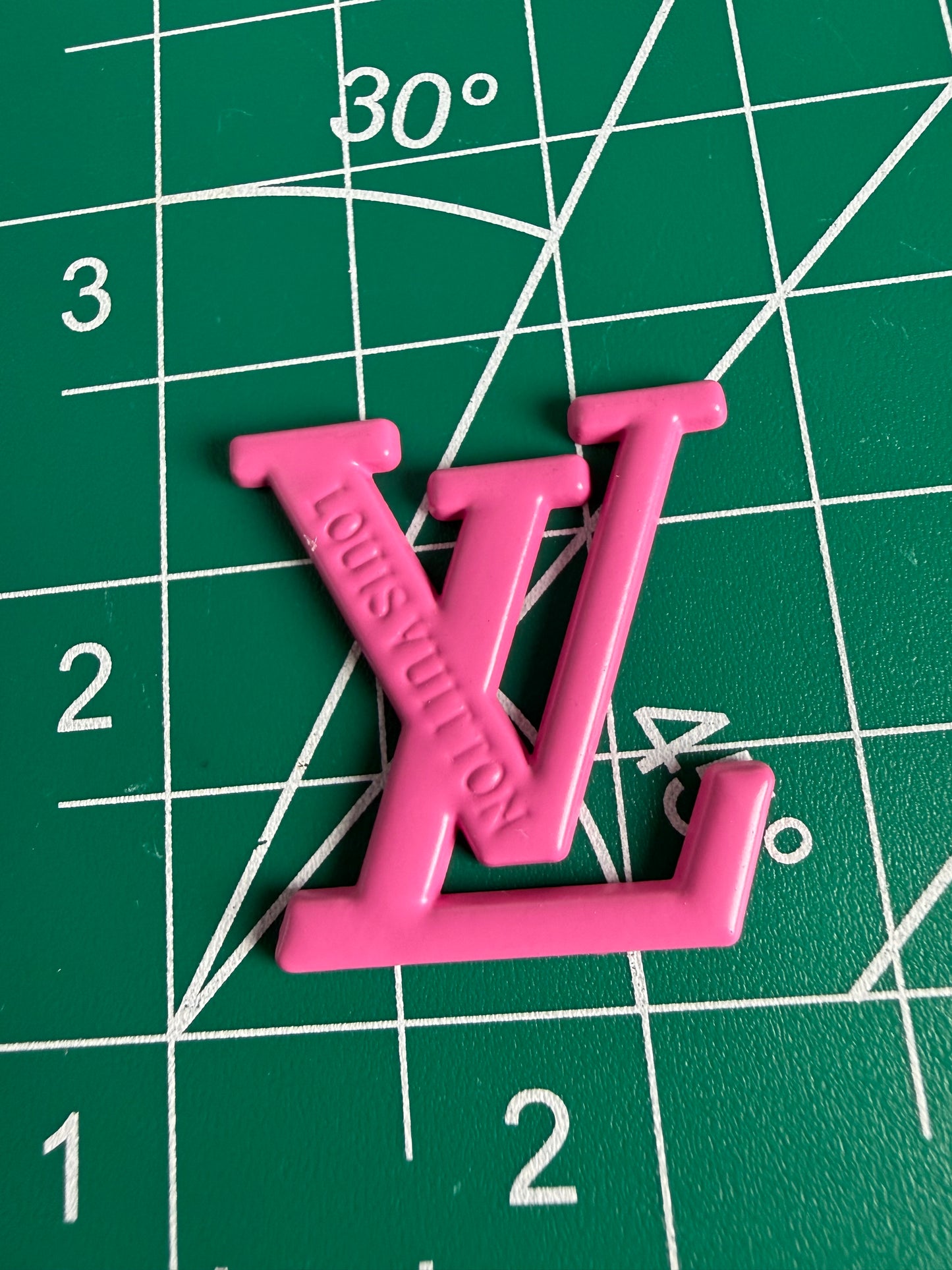 Luxury flat back designer charms