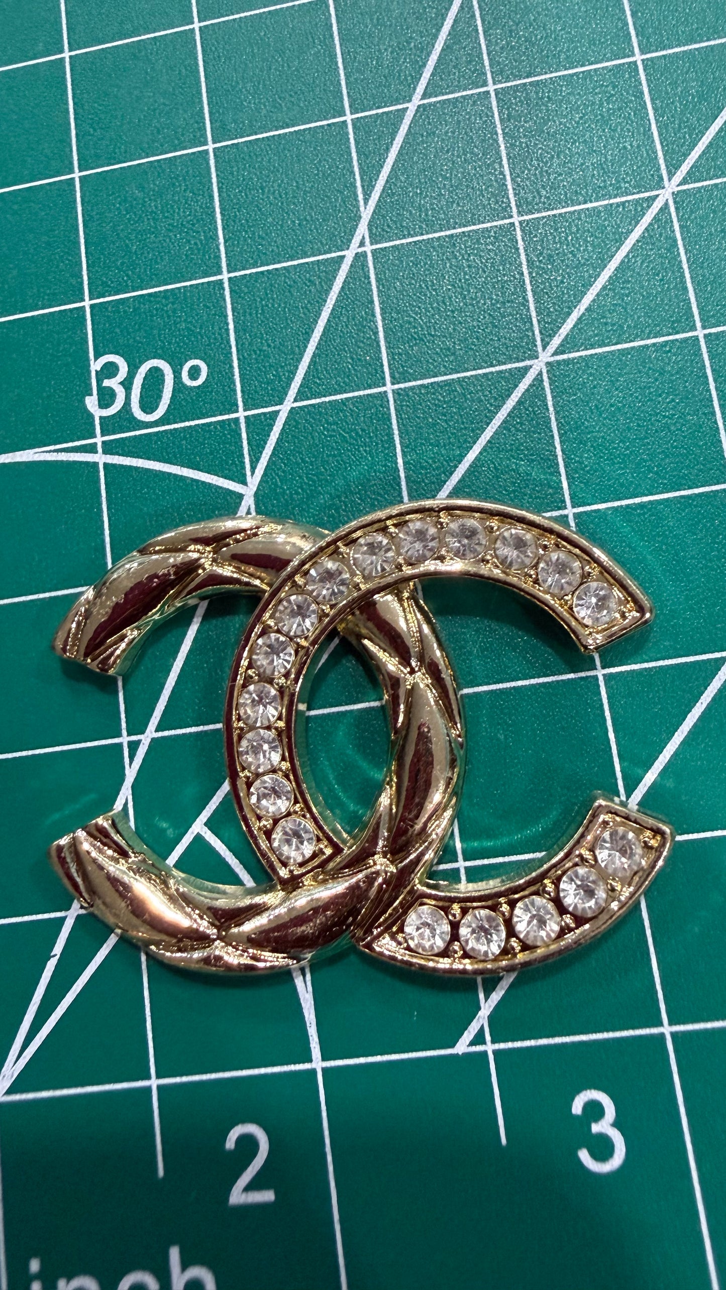 Luxury flat back charms