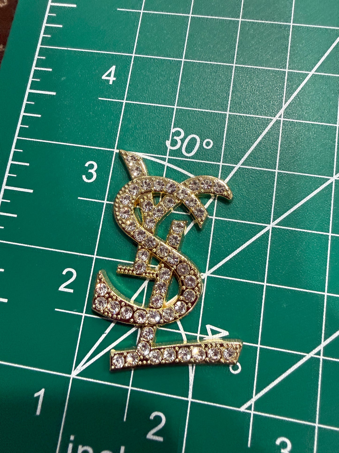 Luxury flat back charms Dio