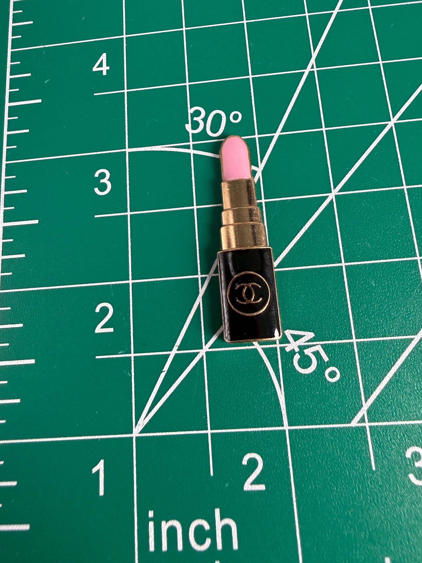 Luxury flat back designer charms