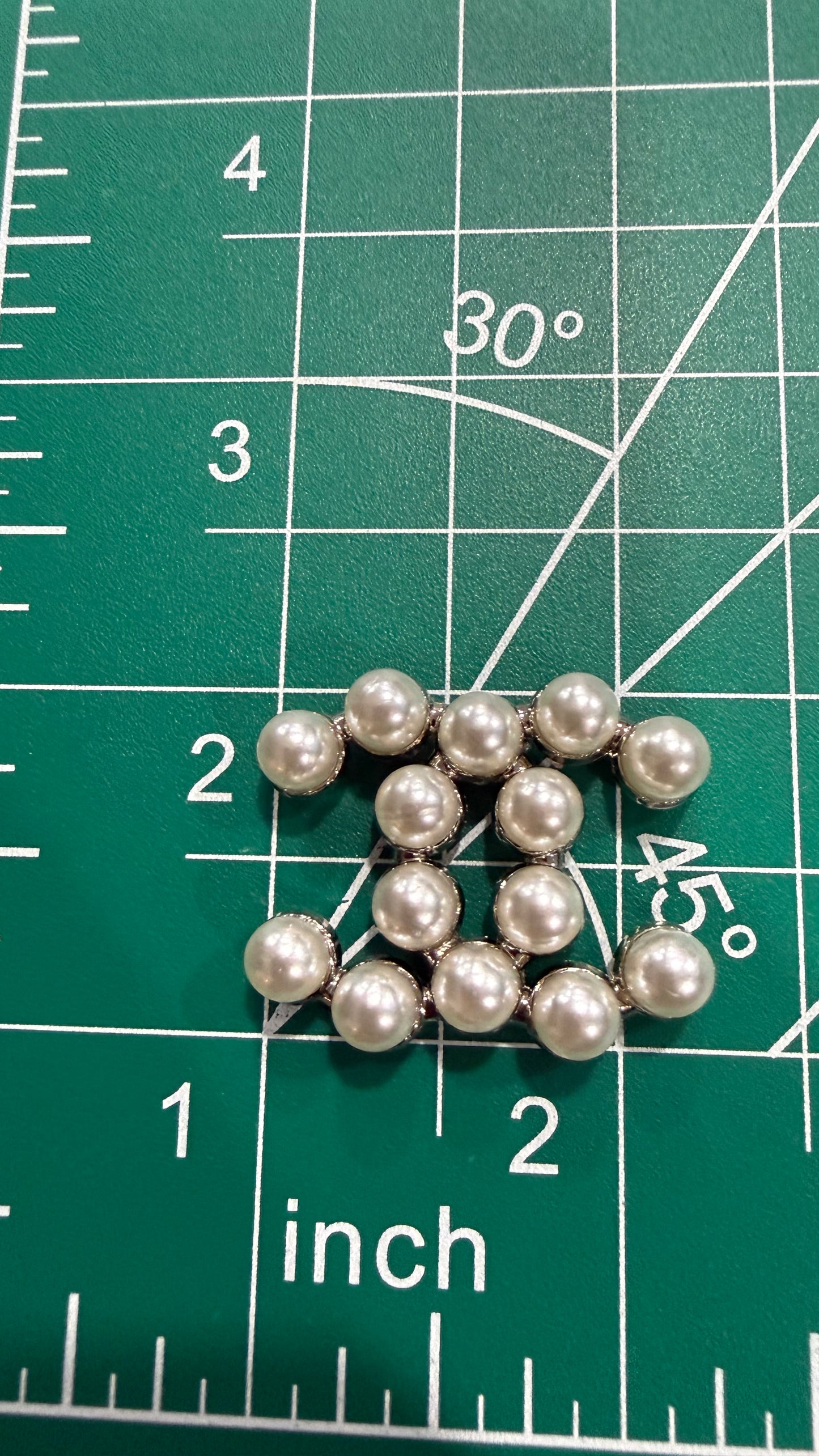 Luxury flat back charms C 3