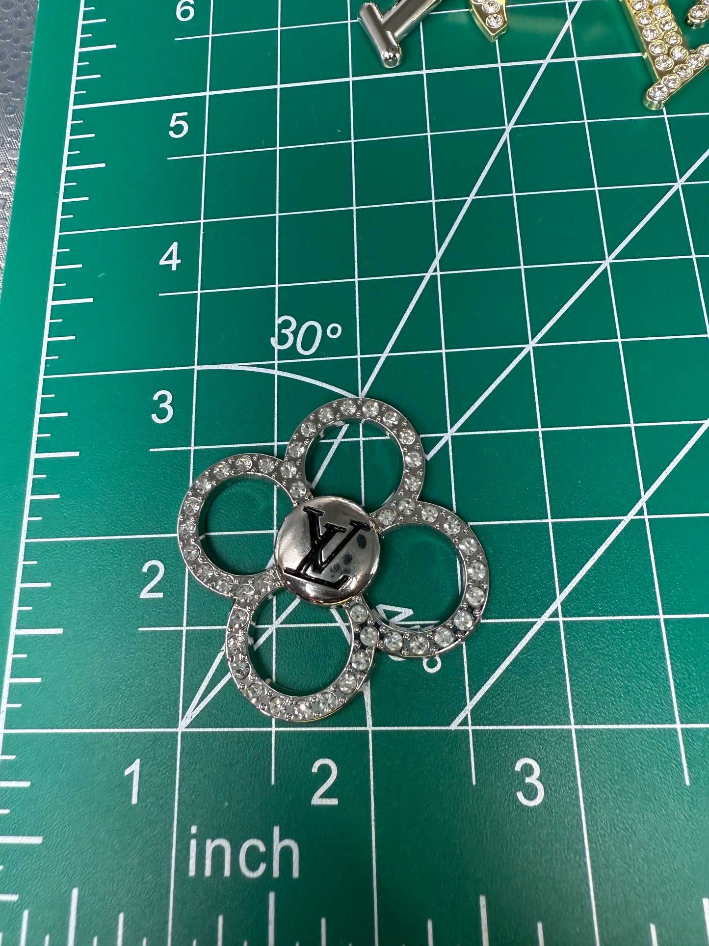 Luxury flat back charms