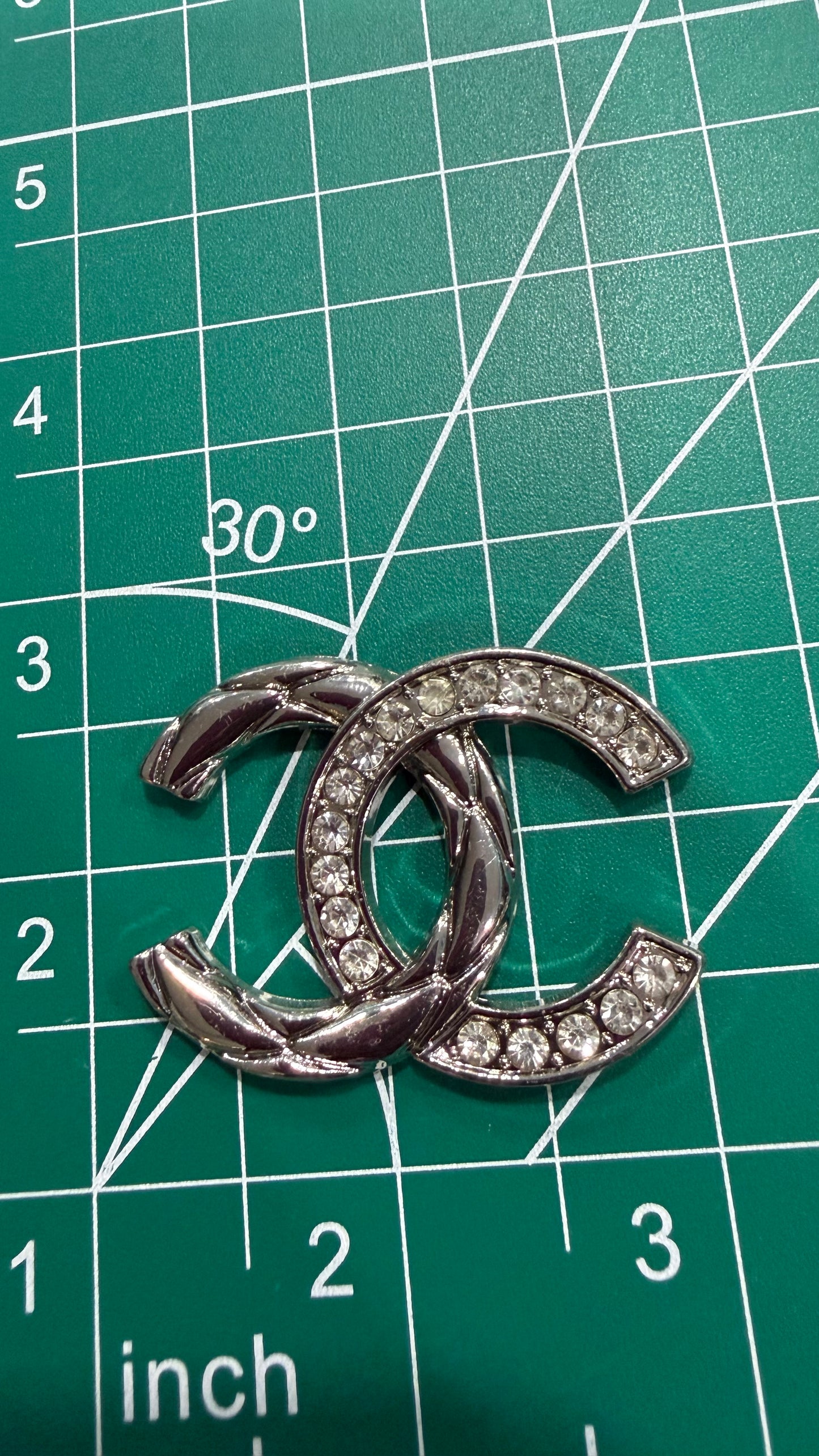 Luxury flat back charms