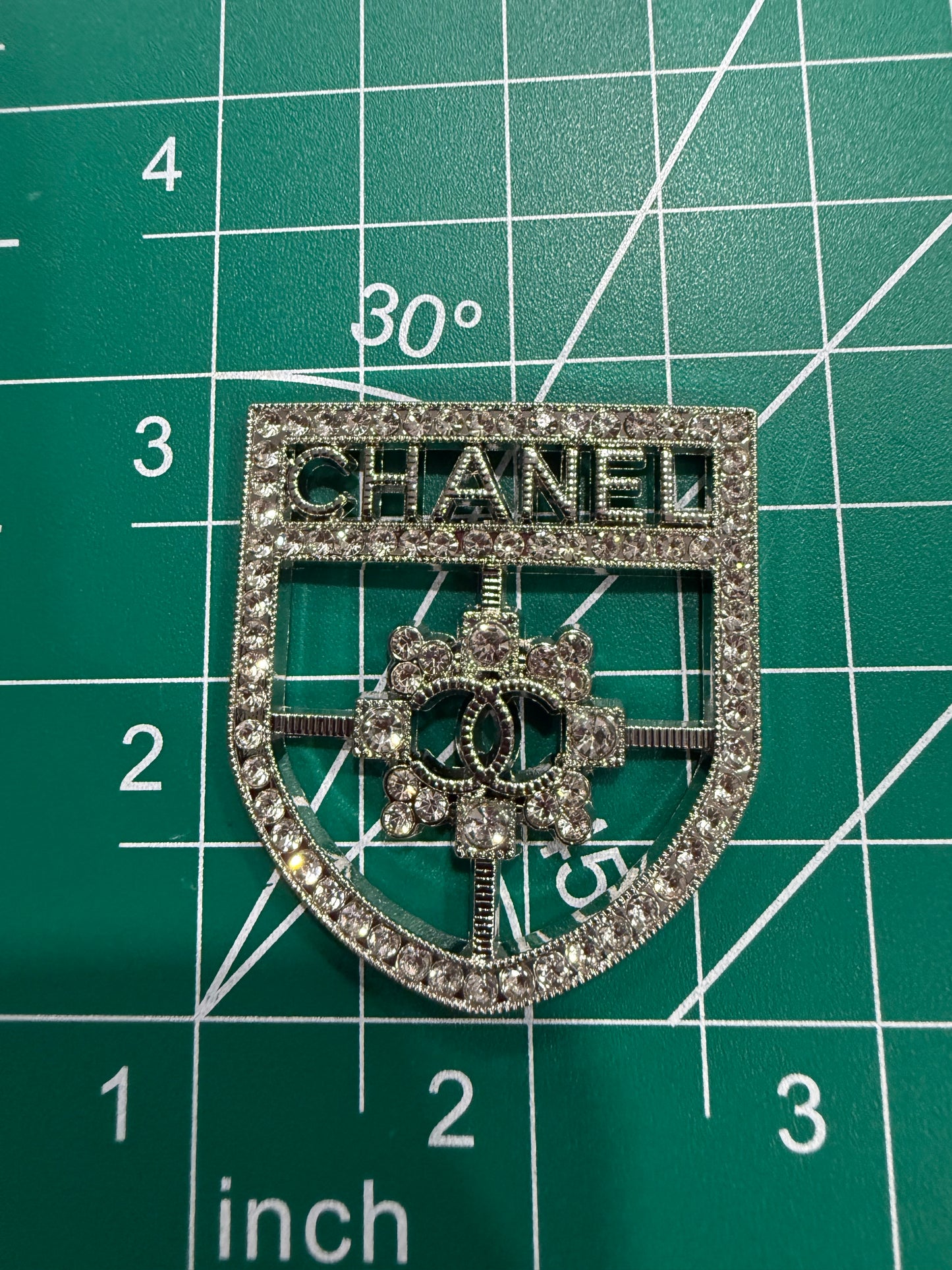 Luxury flat back charms c and Pra