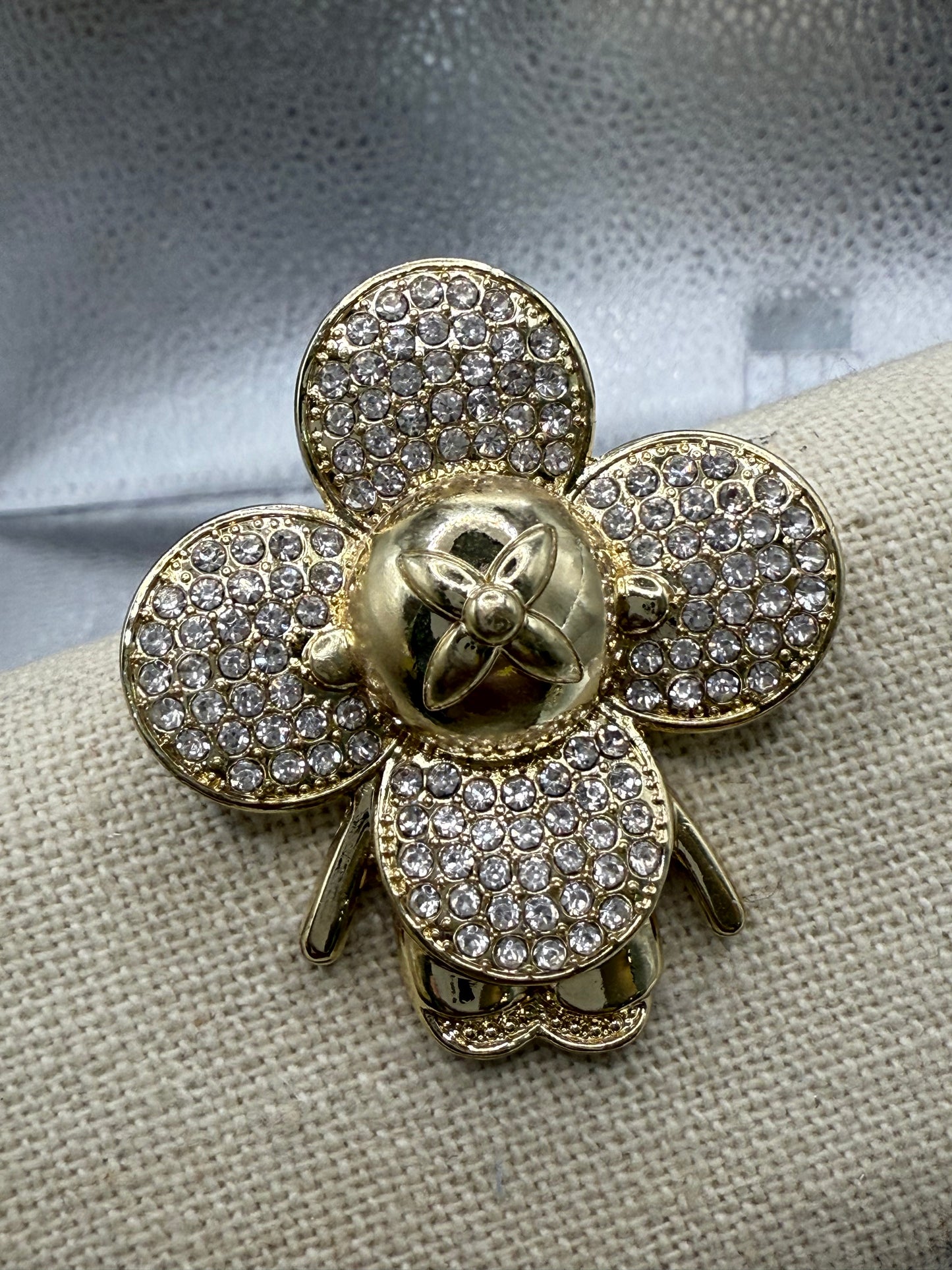 Luxury brooches