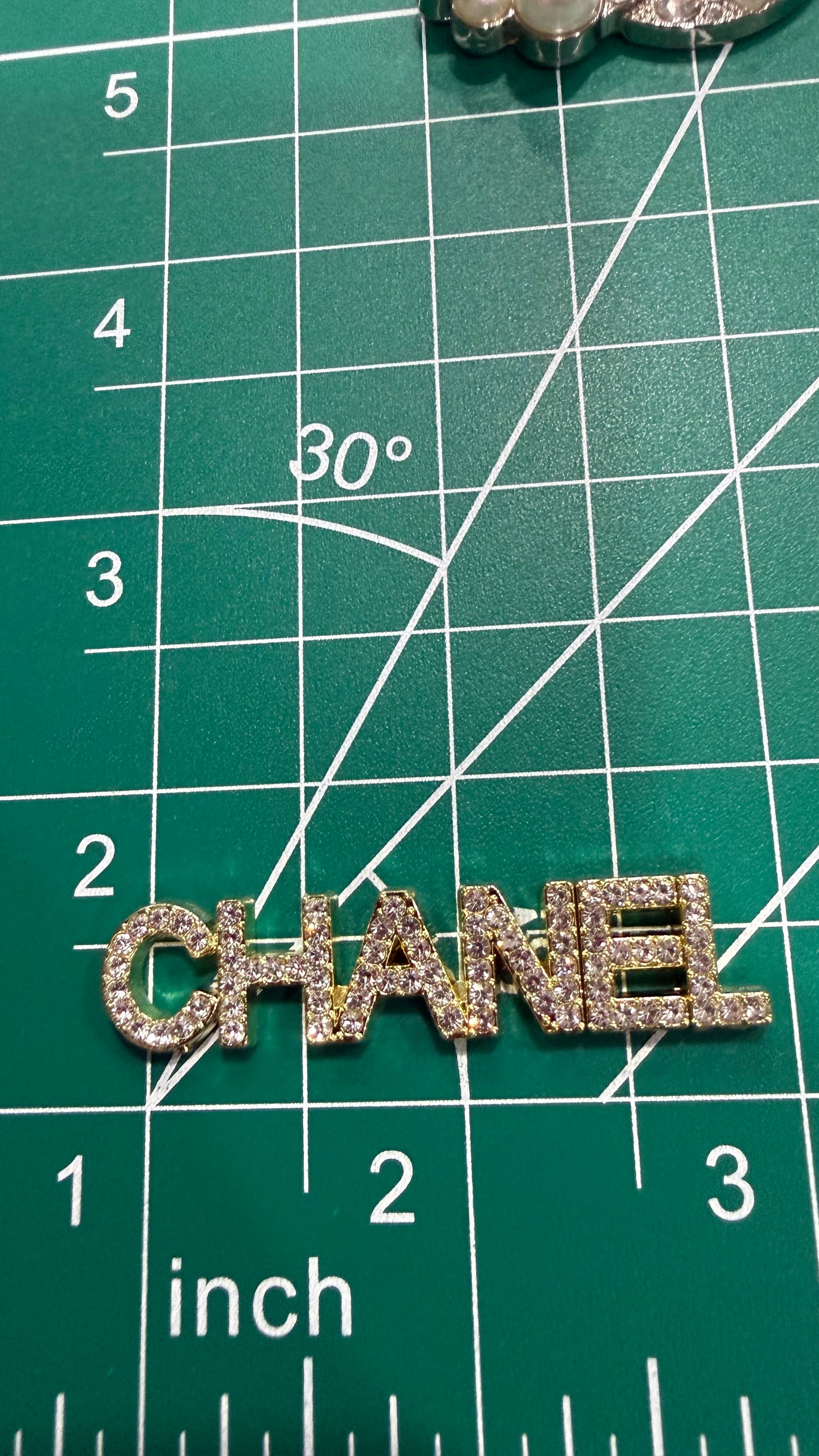 Luxury flat back charms