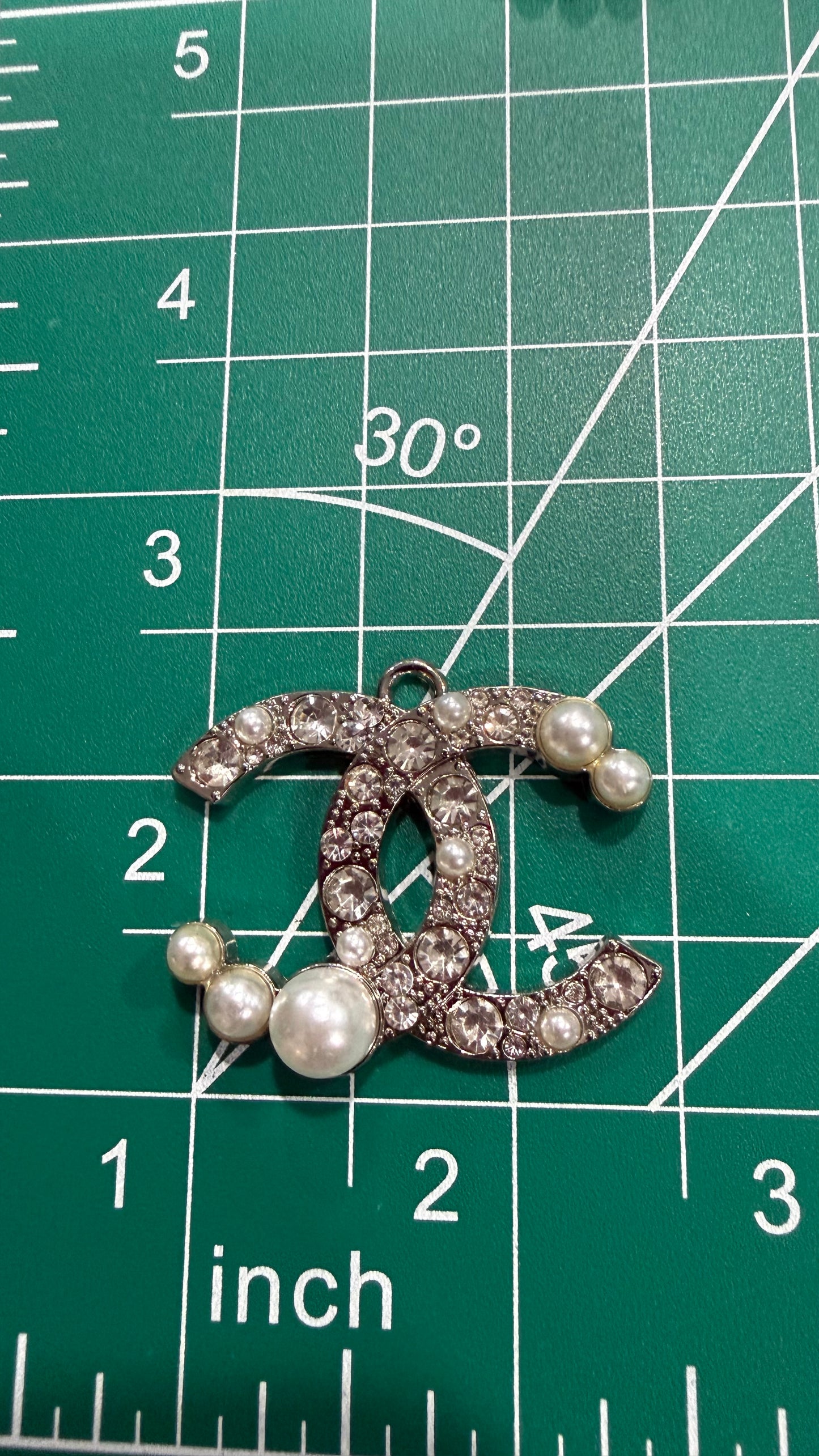 Luxury flat back charms