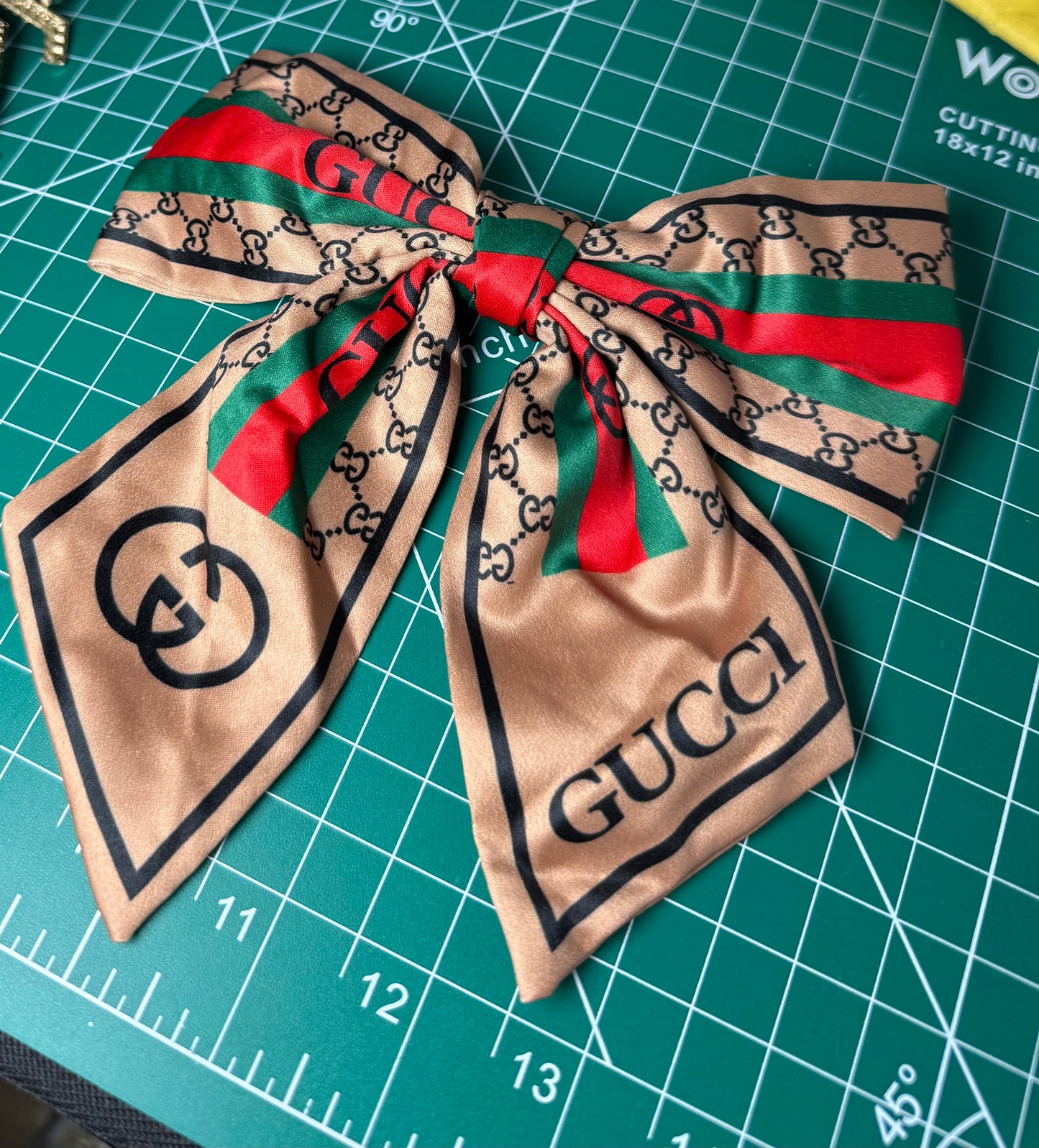 Luxury Brooch Bow
