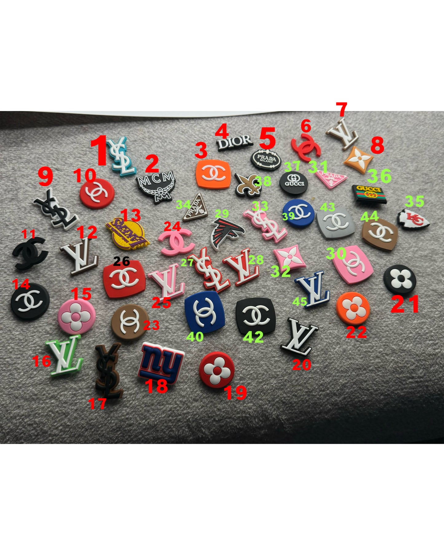 Junk socks  PinS charm and socks