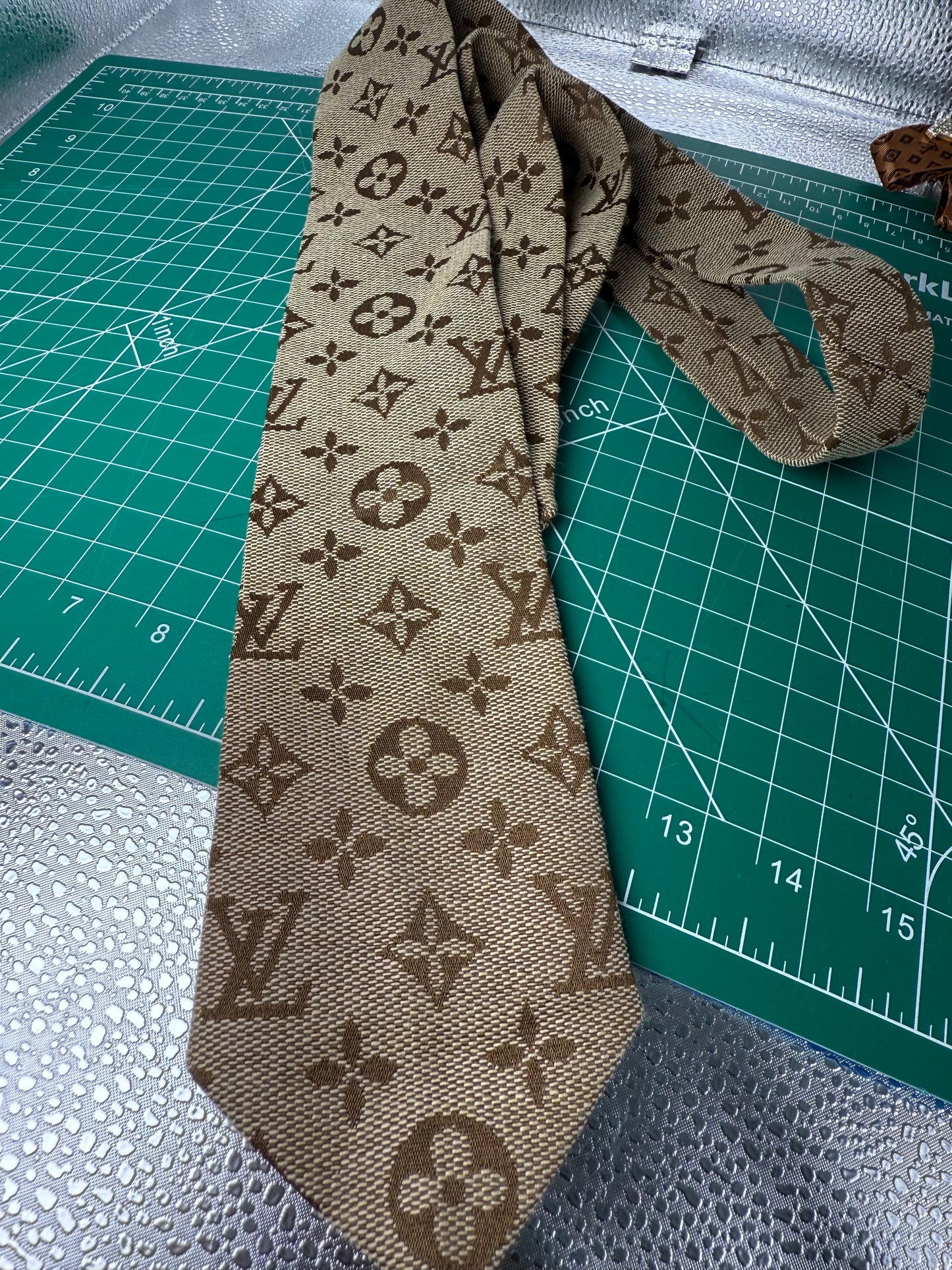 Luxury Men Tie 56 inches